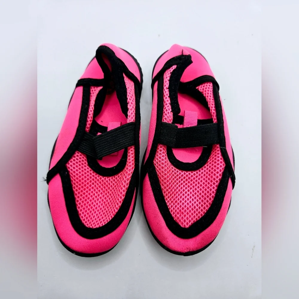 Hot Pink and Black wonder nation water shoes toddler‎ Girls size 7/8